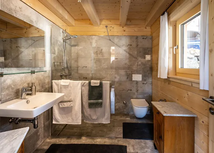 Chalet Holzhaus 171 *