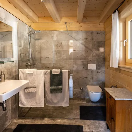 Alpehytte Holzhaus 171 *